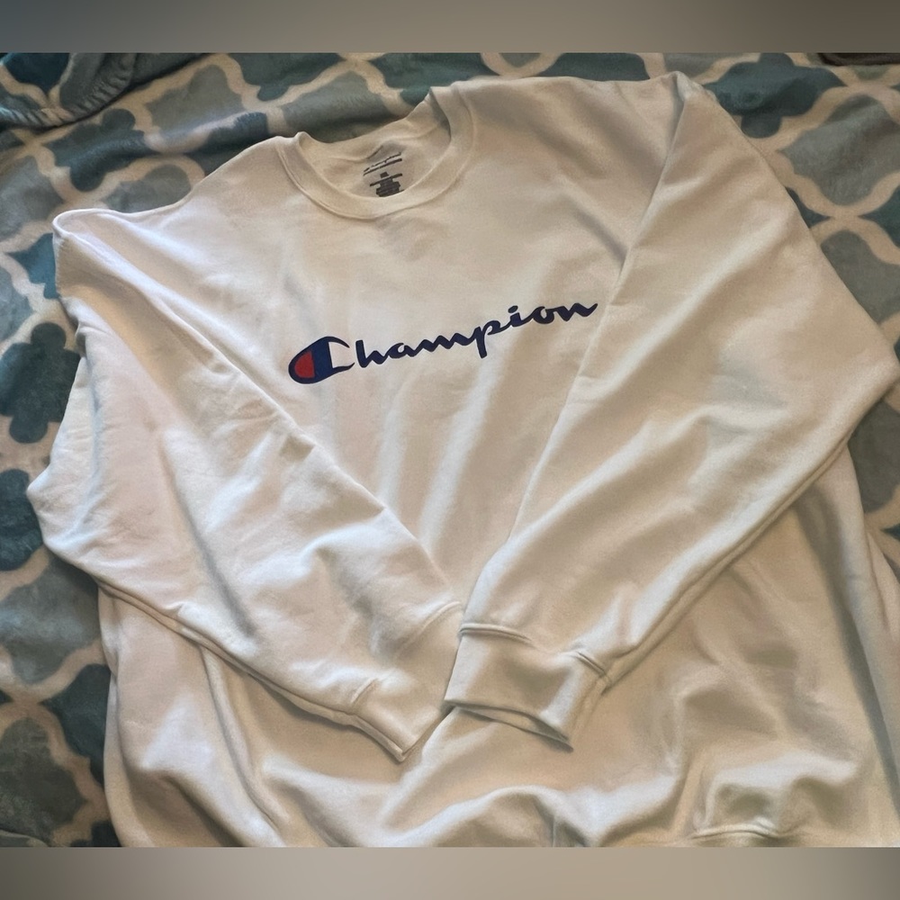 Champion size 3XL unisex crew neck sweatshirt, NWOT, smoke free home